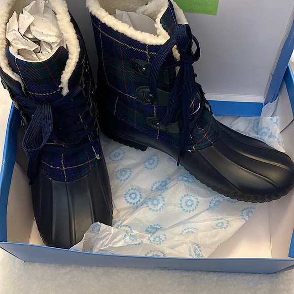 Duck Boots - Picture 3 of 7